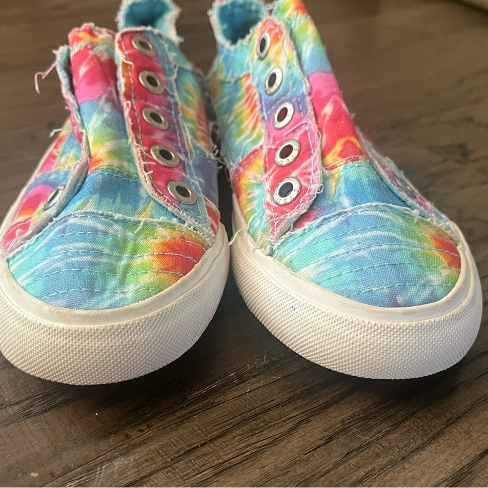 Girls’ Tie-Dye Slip-On Canvas Sneakers - Rainbow - Picture 5 of 9